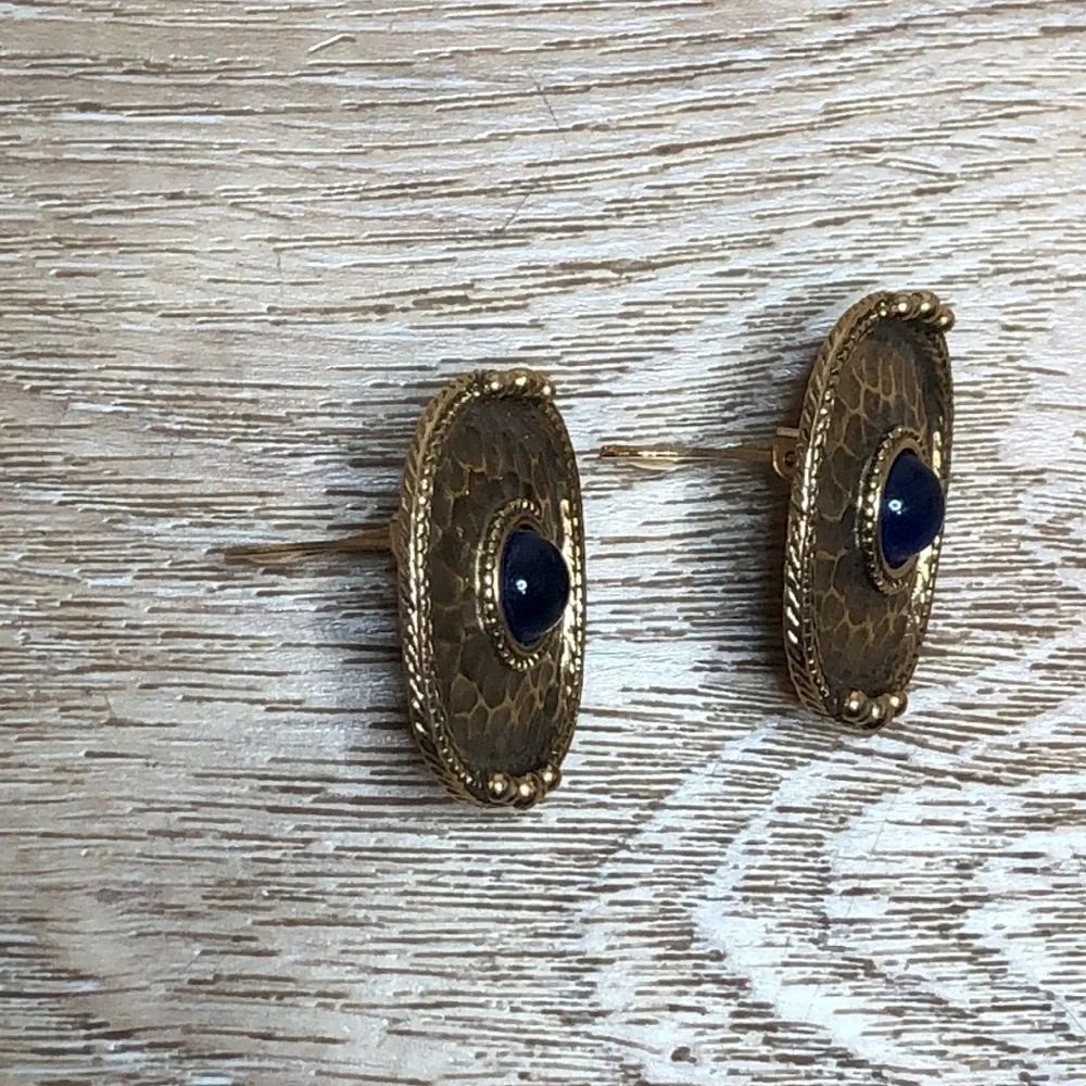 Vintage Goldtone Clip On Earrings